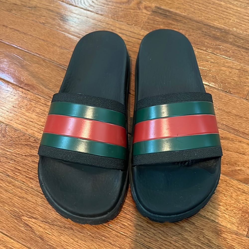 Gucci rubber slides